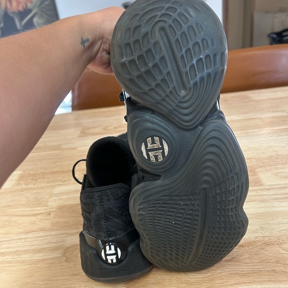 Adidas Harden Vol 4 Basketball Shoes - Picture 10 of 13